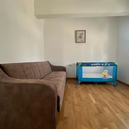 Modern 2br - Smart Tv And Wifi Podgorica