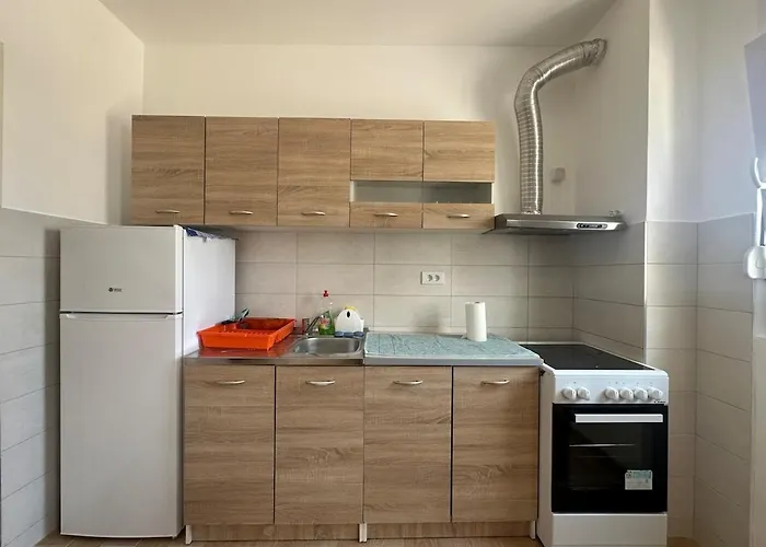 Appartement Modern 2br - Smart Tv And Wifi *