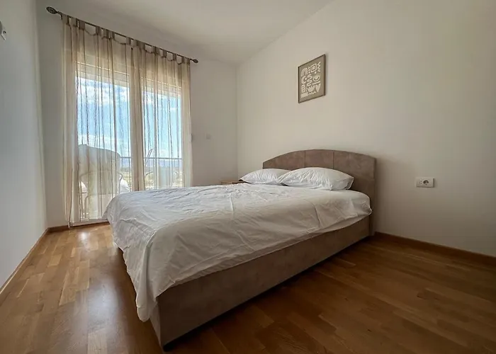 Modern 2br - Smart Tv And Wifi Appartement